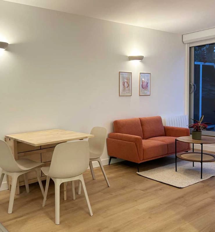 investissement-locatif-paris-marianne-salon-couverture