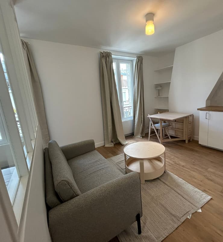 investissement-locatif-paris-theophile-et-emilie-salon-couverture investissement-locatif-paris-theophile-et-emilie-salon-couverture