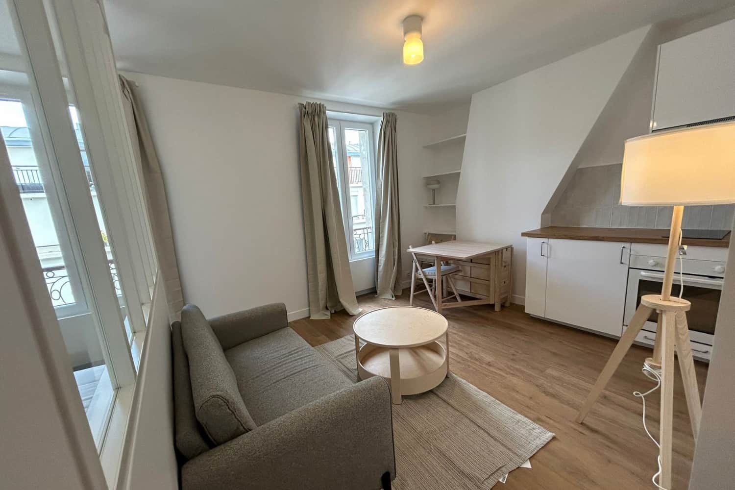 investissement-locatif-paris-theophile-et-emilie-salon