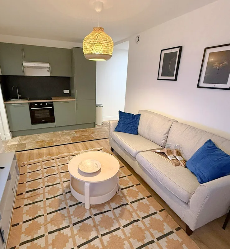 photo d'un appartement pour de l'investissement locatif à Orléans - comparatif avant et après travaux